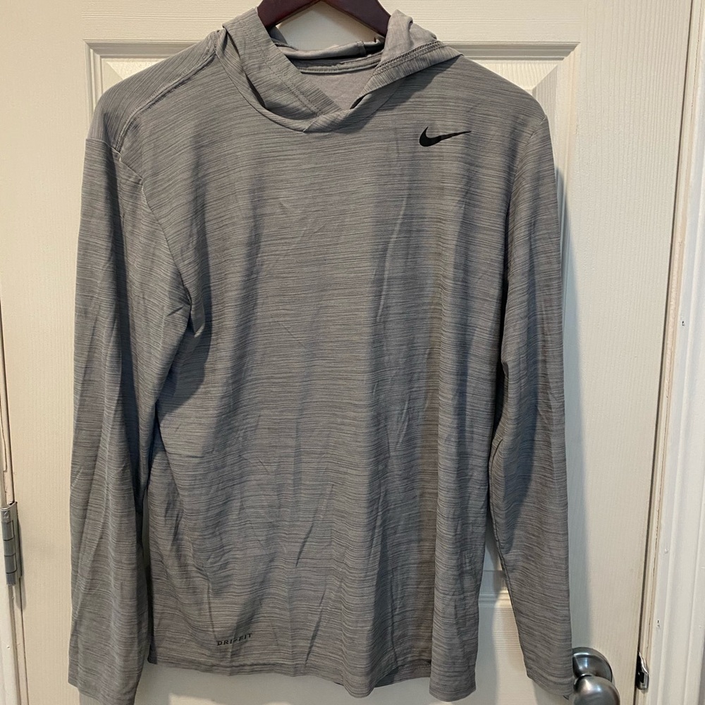 Men’s long sleeve Dri Fit Hoody men’s size medium